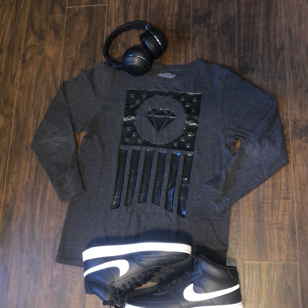 Hustle Avenue black long sleeve